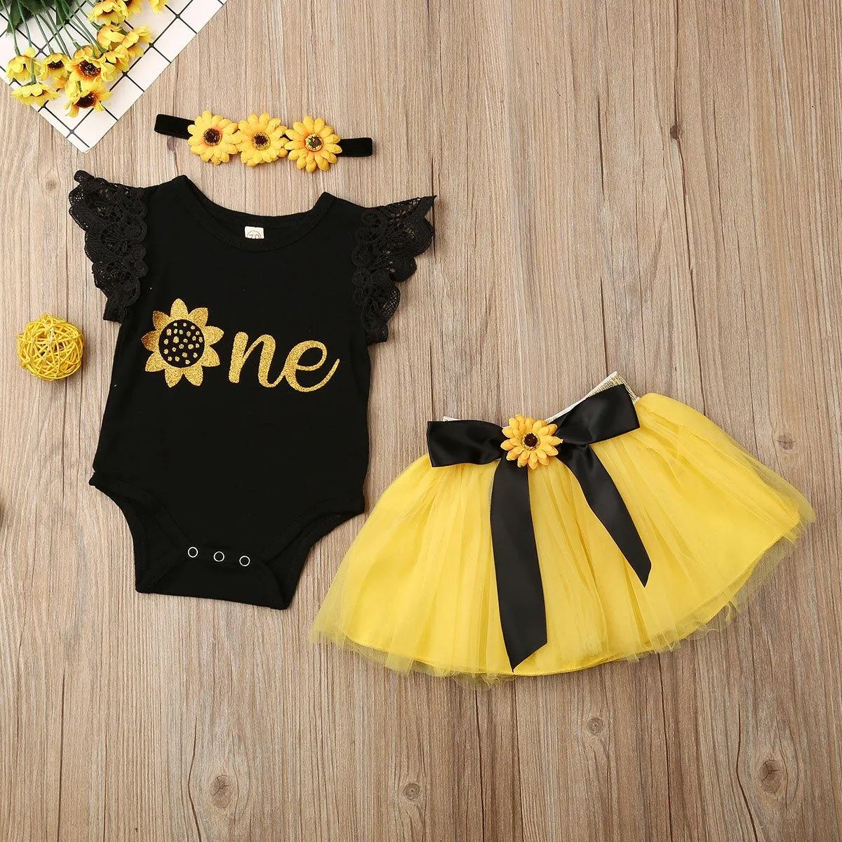 3 Pcs FLORAL SHORTS OUTFIT