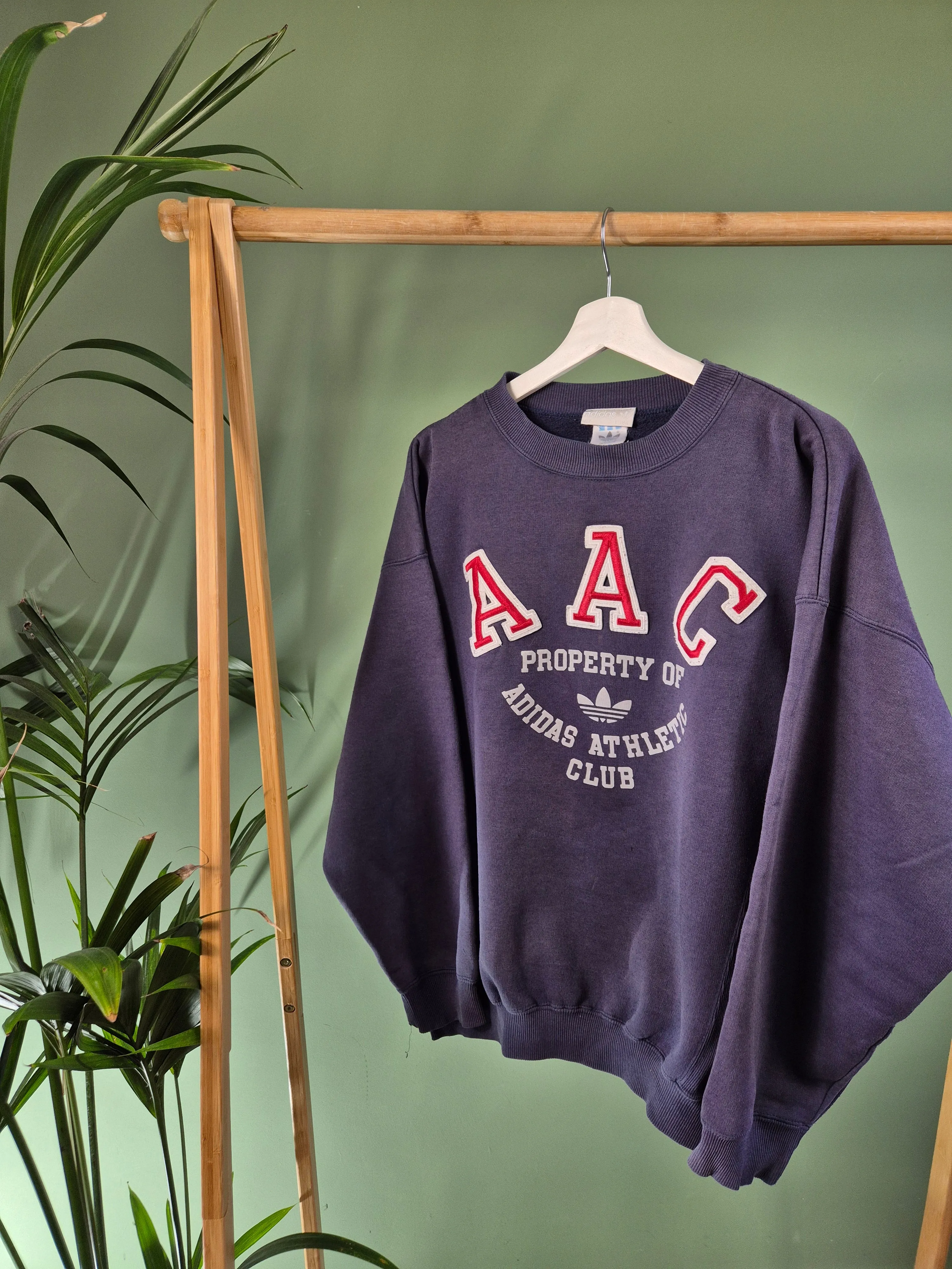 Adidas 80s AAC sweater maat L
