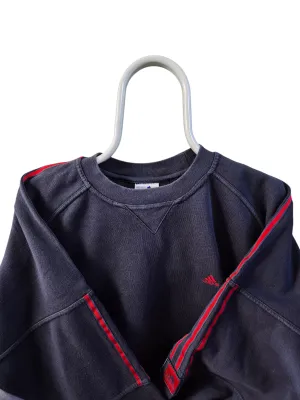 Adidas 90s chest logo sweater maat M