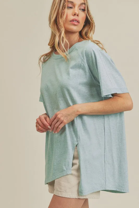 Aemi   Co Asymmetrical Front Slit Round Neck Raglan Sleeve T-Shirt