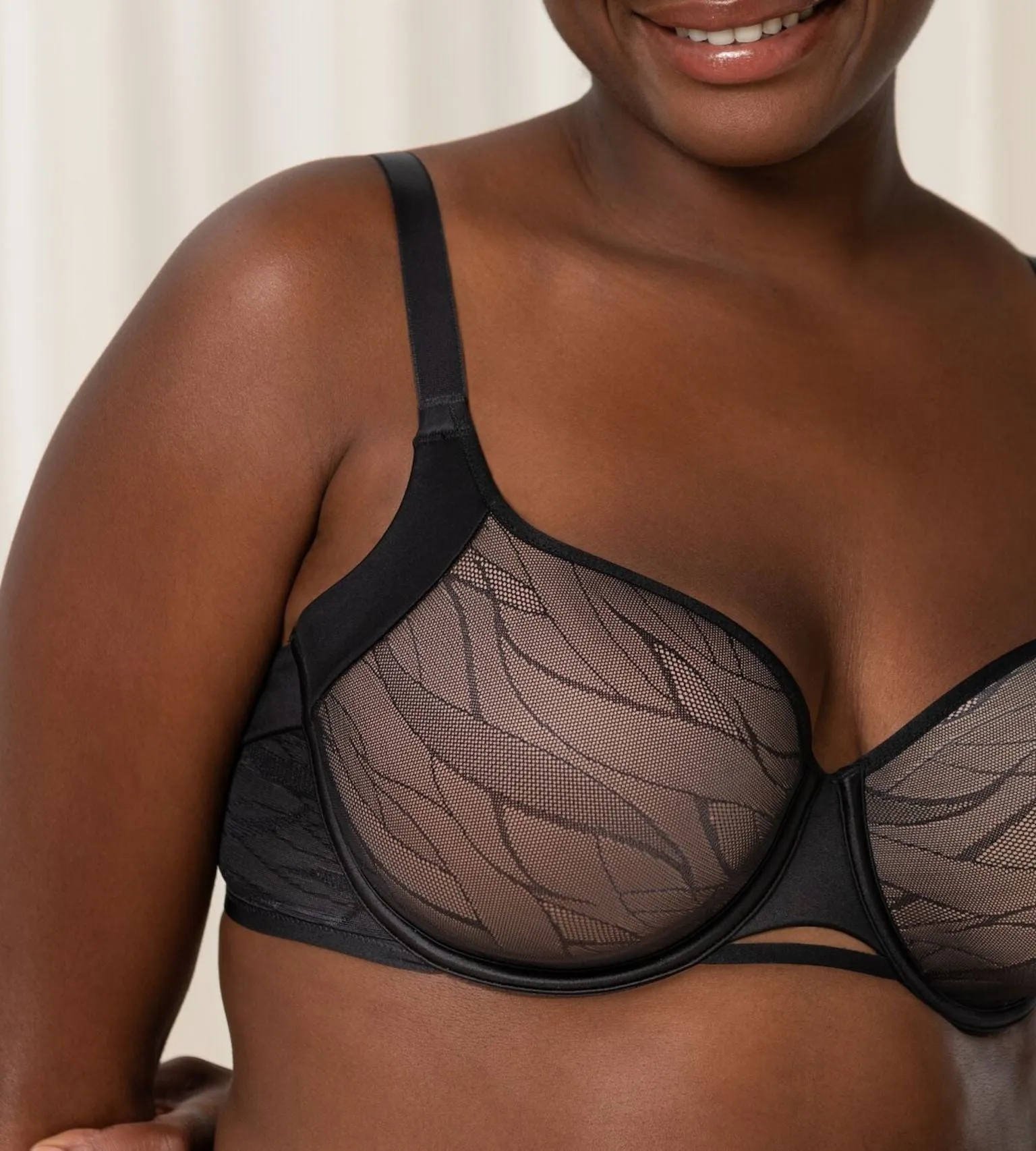 Airy Sensation T Shirt Bra / Black