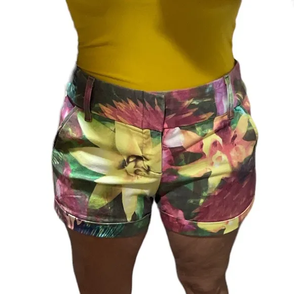 Alice and Olivia designer shorts
