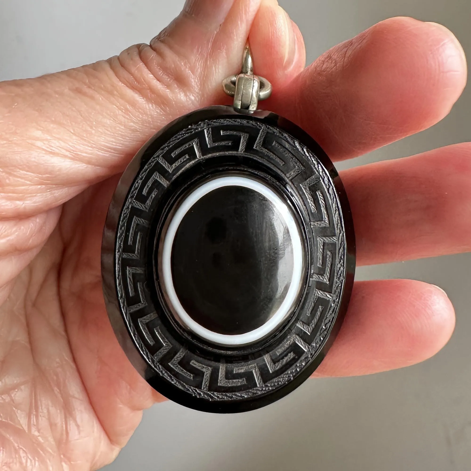 Antique Bulls Eye Banded Agate Whitby Jet Locket