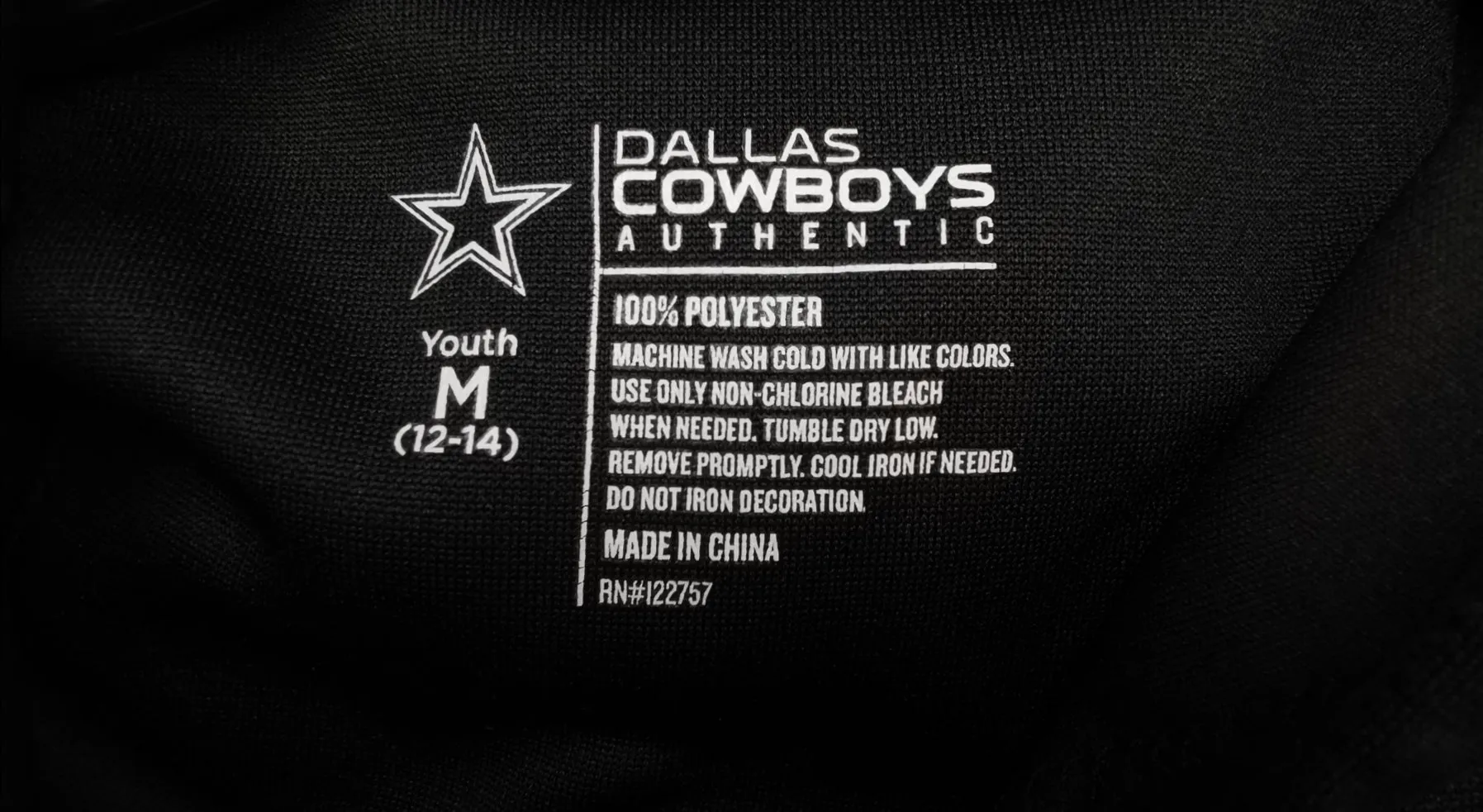BOY SIZE MEDIUM (12/14 YEARS) DALLAS COWBOYS, Pullover Hoodie EUC B35