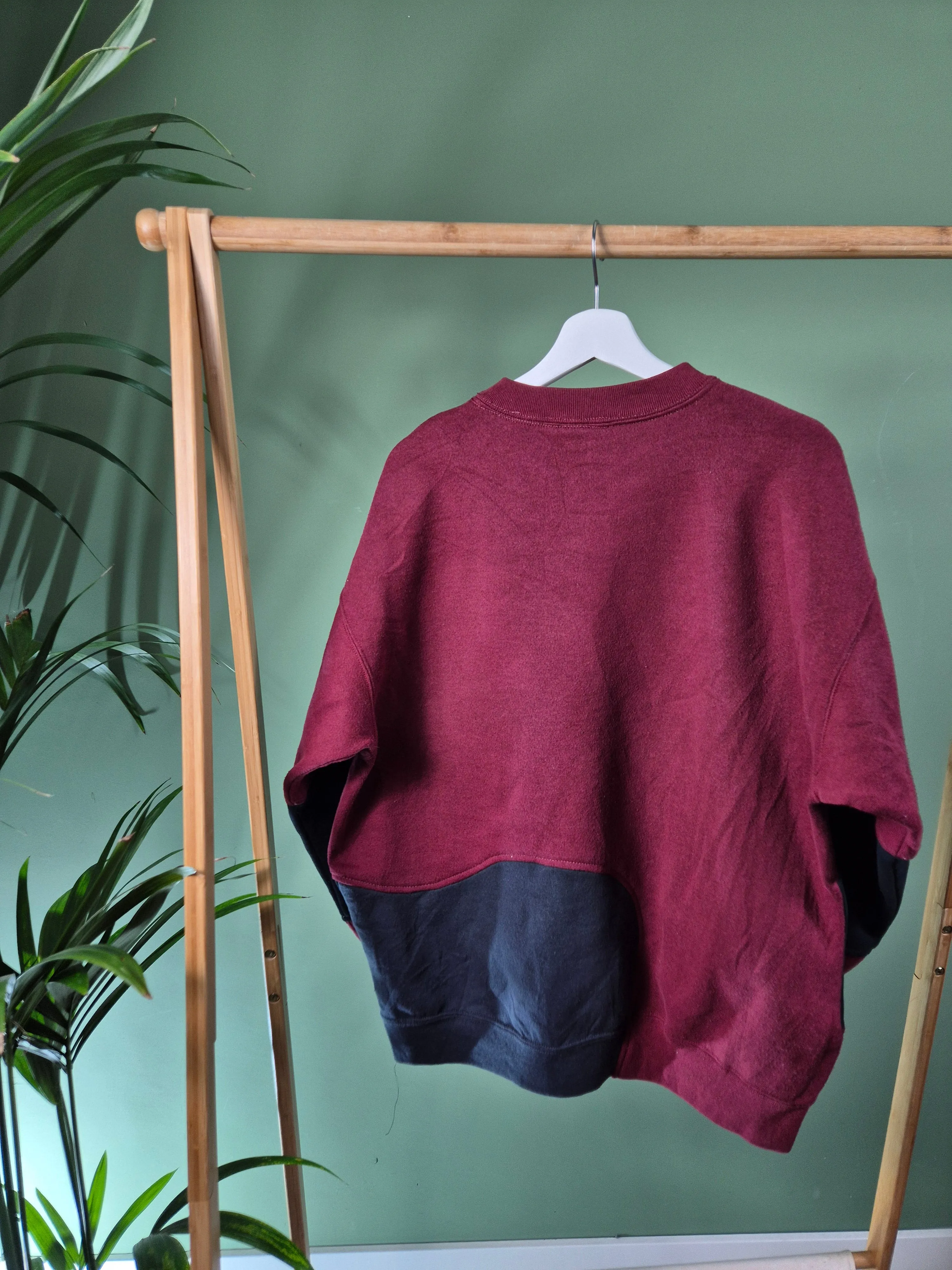 Carhartt rework sweater maat L