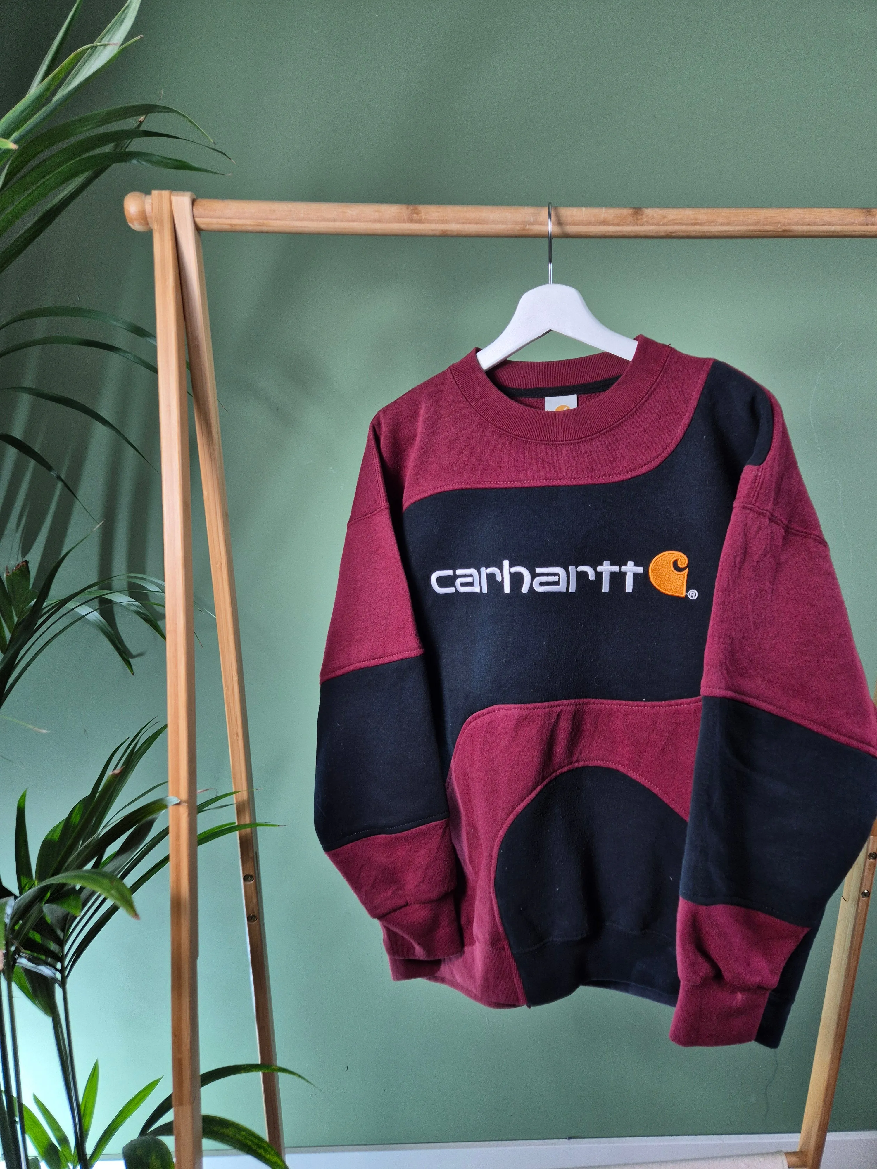 Carhartt rework sweater maat L
