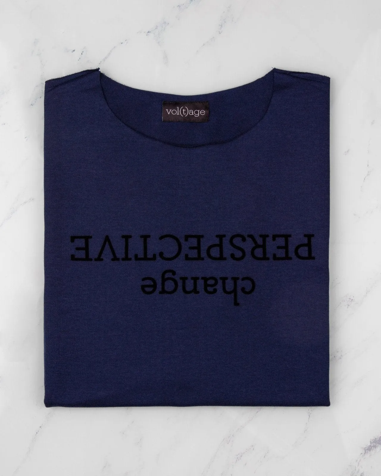 CHANGE PERSPECTIVE boyfriend smart-tee