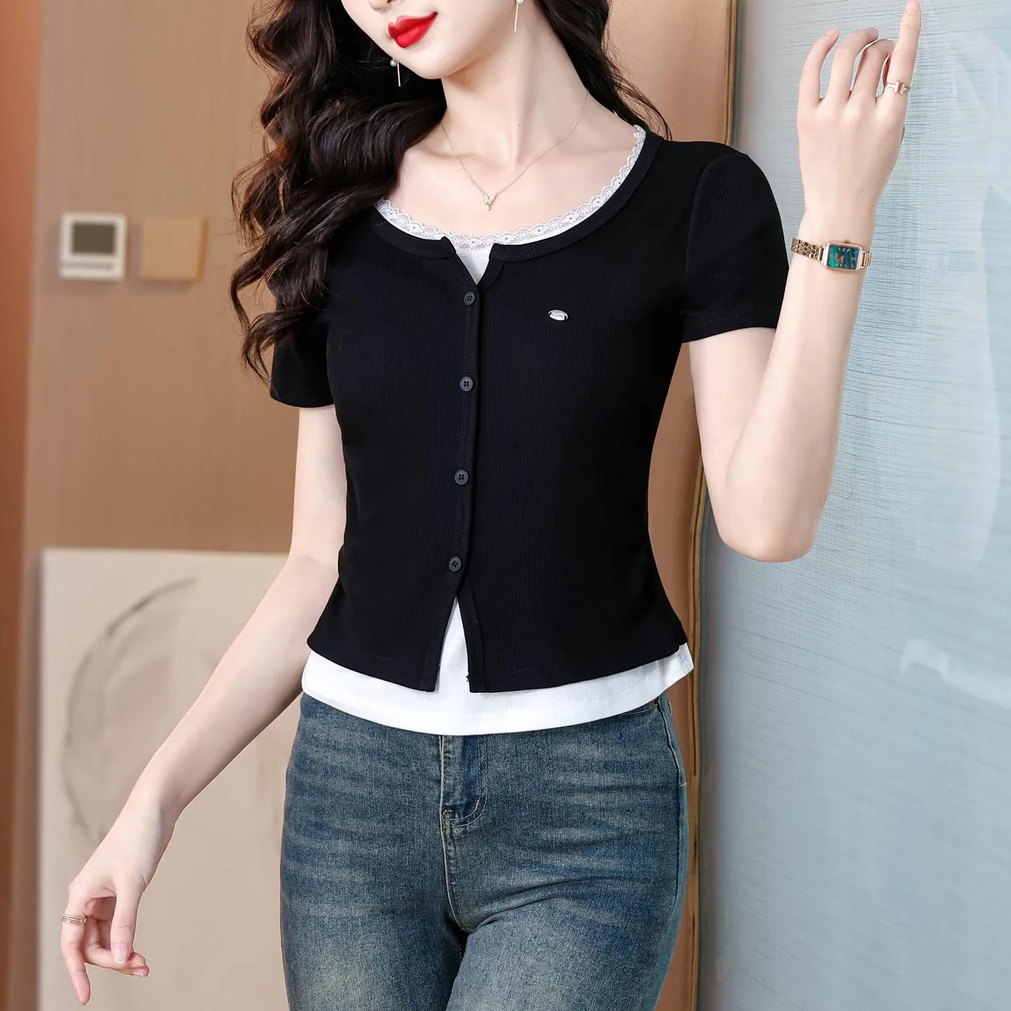 Chic Button-Up Patchwork Women's T-Shirt with Lace Details
