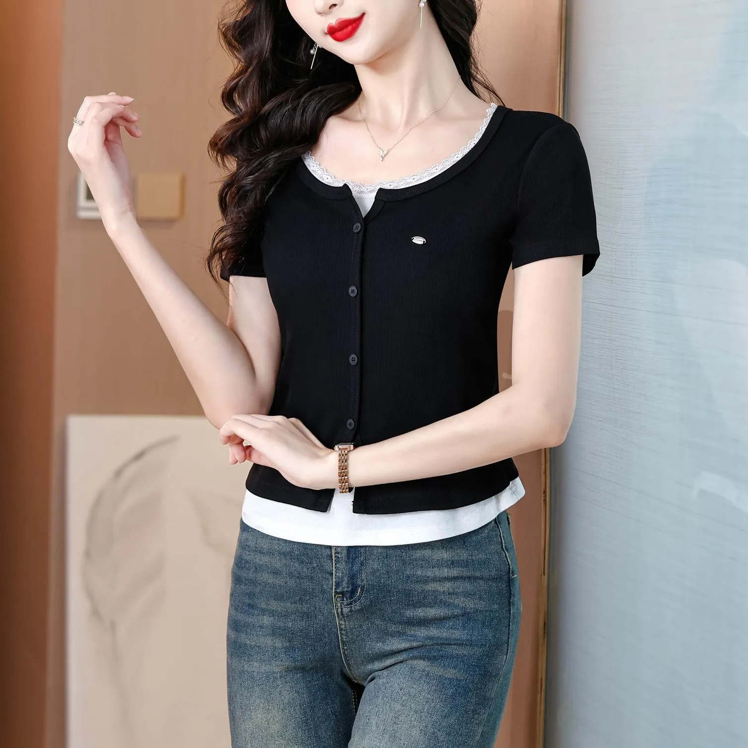 Chic Button-Up Patchwork Women's T-Shirt with Lace Details