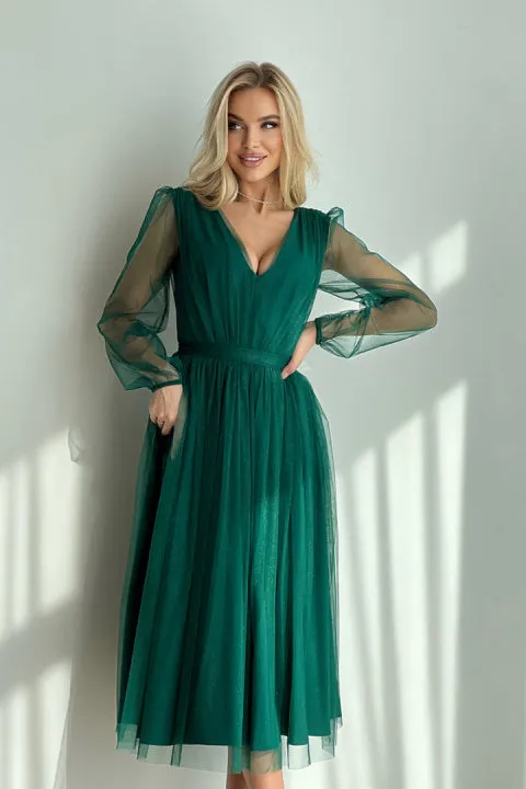 Delia® | Relaxed and timeless   dress