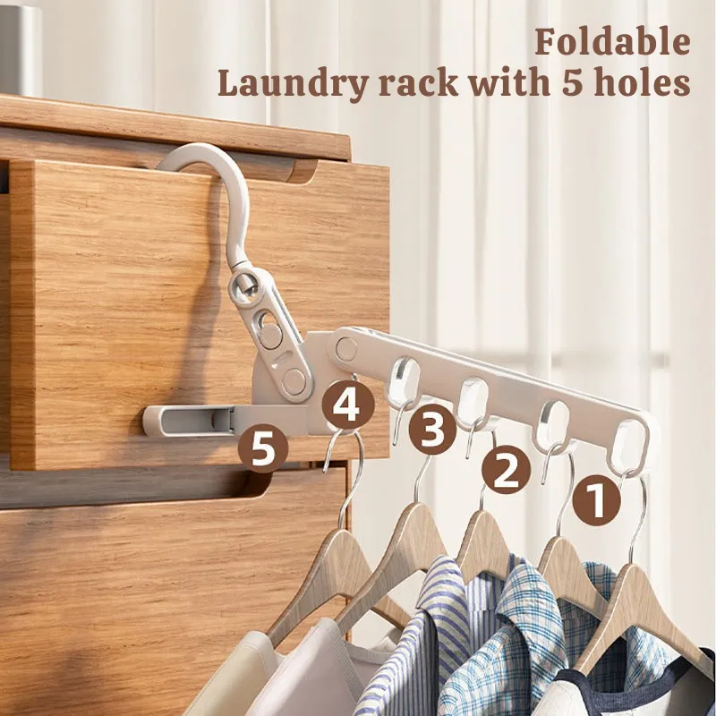 Foldable and portable hanger – Ideal for travel 