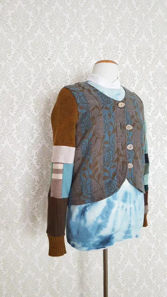 Folk & Flora Sweater Jacket - MEDIUM