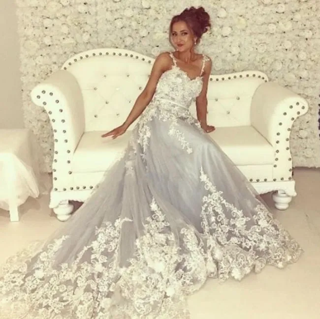 Gorgeous Sleeveless Sweetheart Prom Dresses With Lace Long