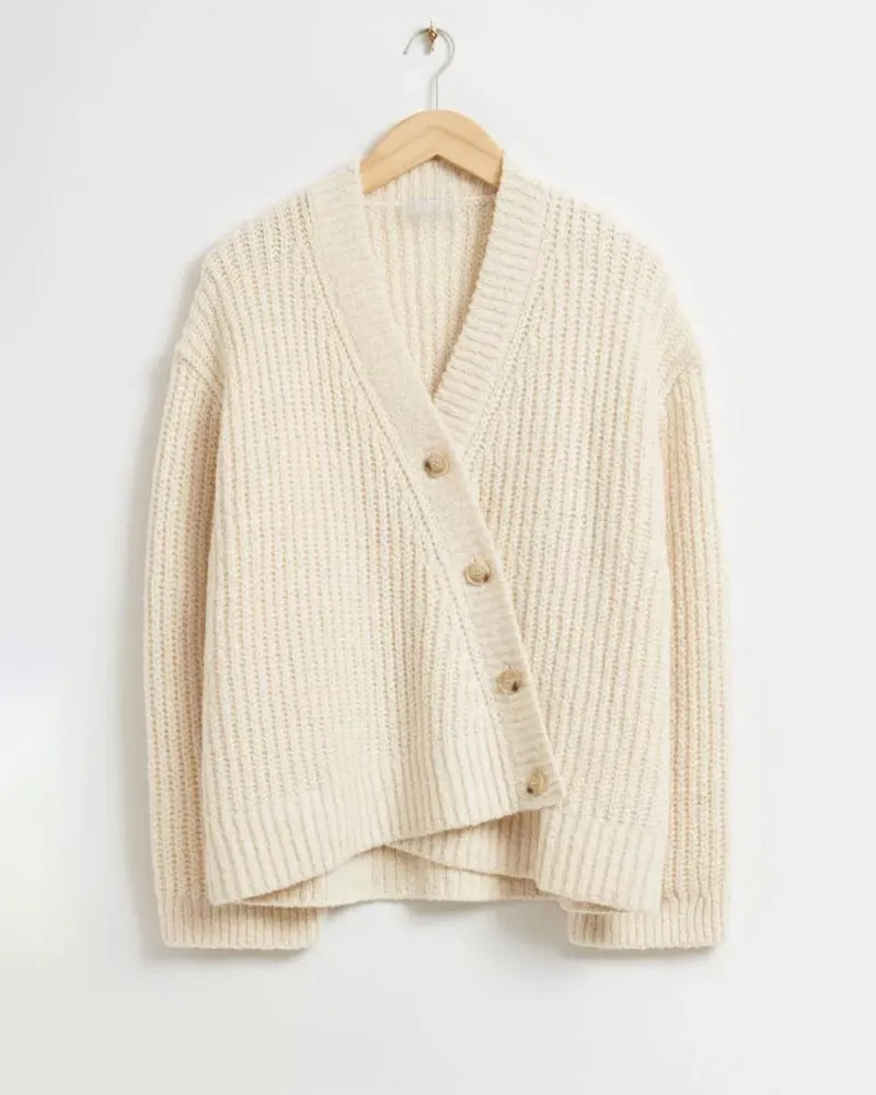 Grace® | Soft V-neck sweater with a relaxed fit