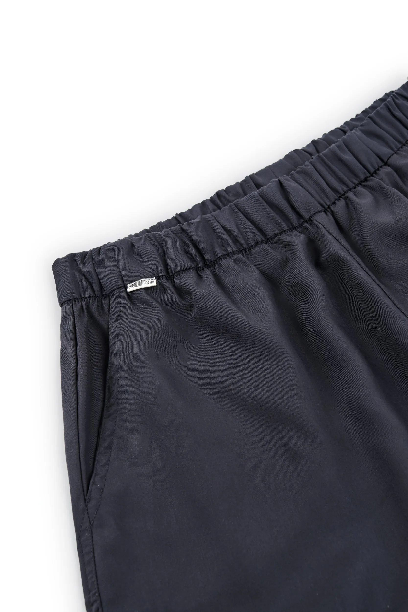 Hebe Tencel Shorts Black