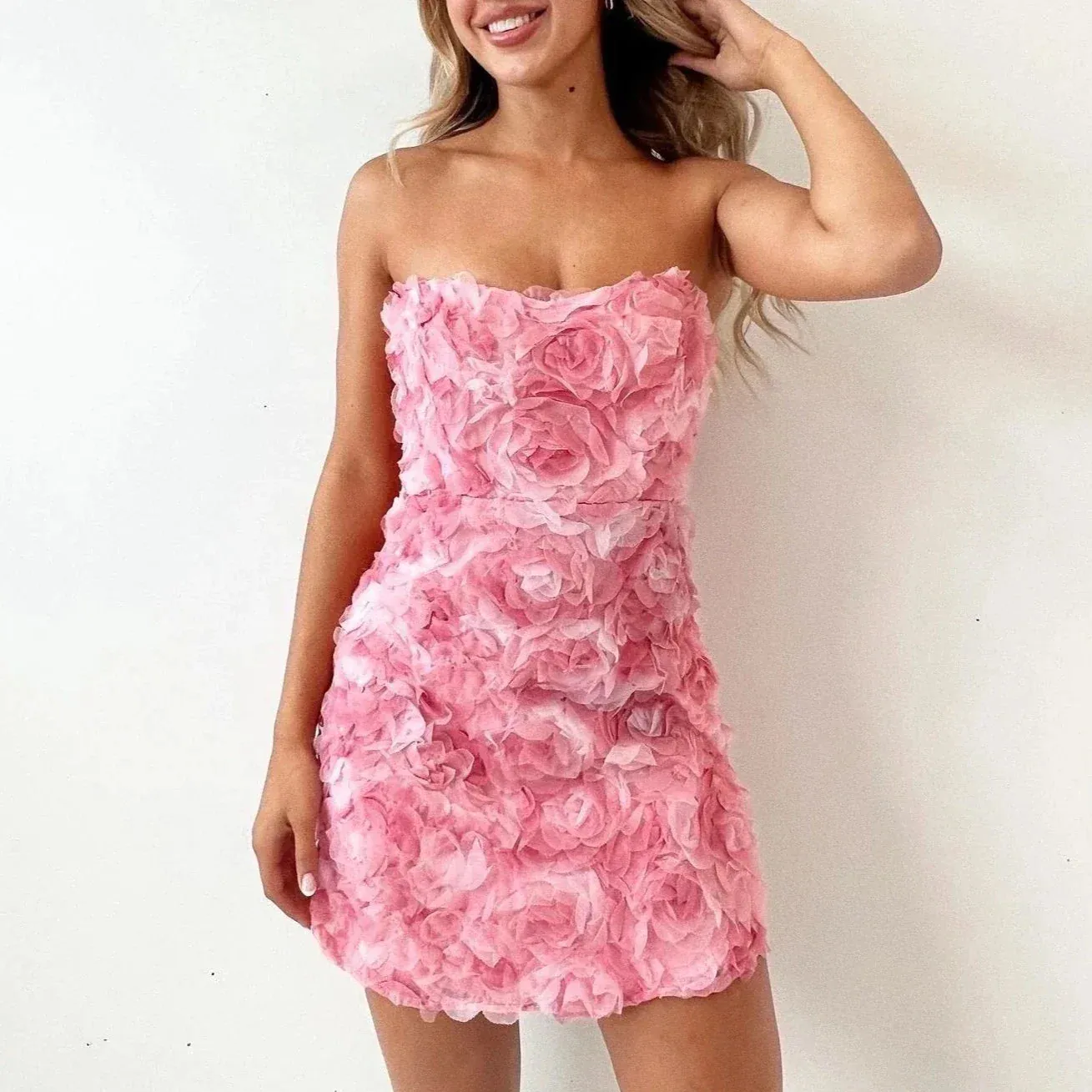 Ingrid - Strapless elegant dress