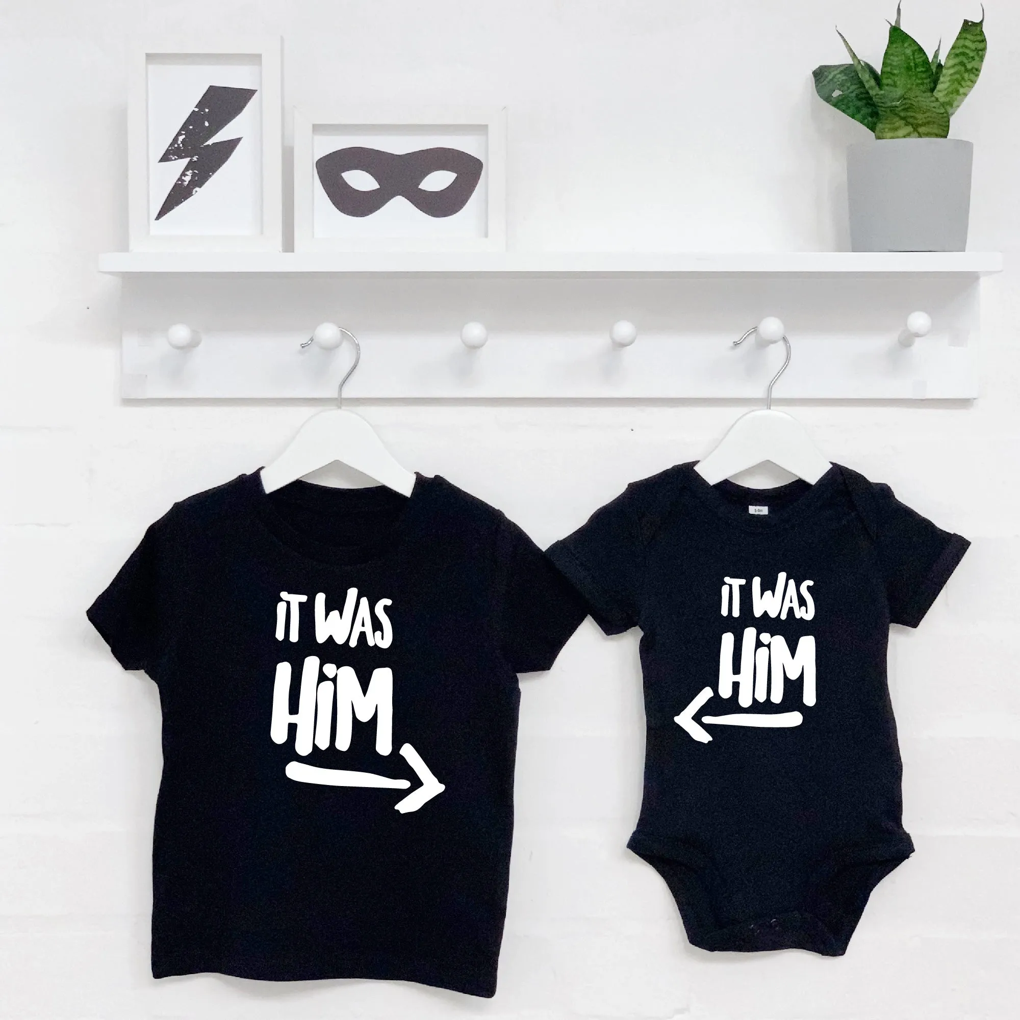 It Was Him! / It Was Her! Sibling Rivalry T Shirt Set