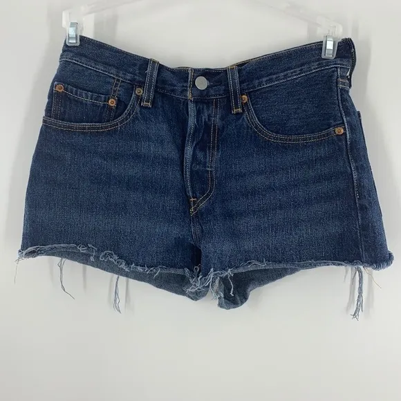LEVIS CUTOFF RAW HEM SHORTS HIGH RISE 501 BUTTON FLY SIZE 29