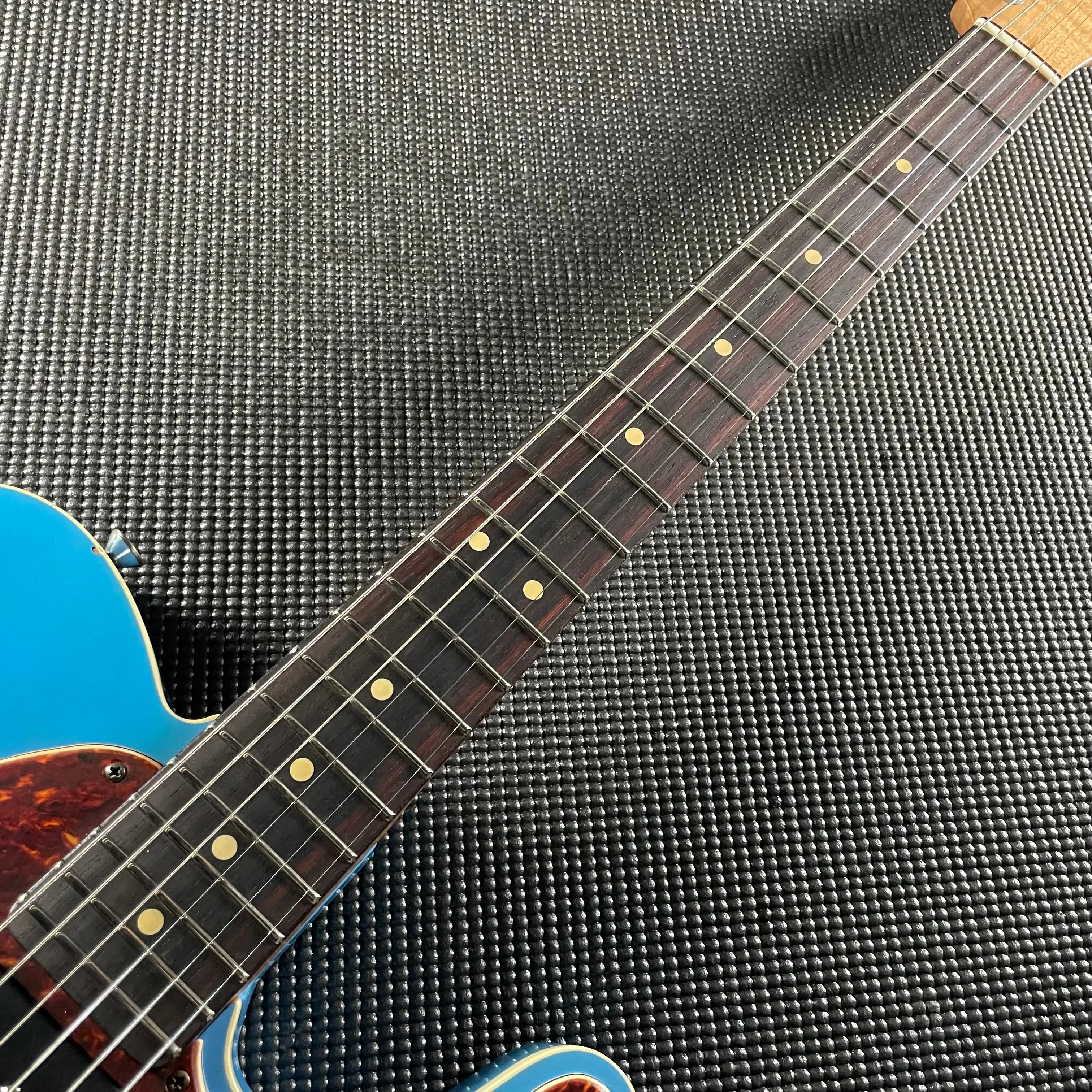 LsL Instruments BadBone 290 "Molokai", Rosewood- Desoto Blue over 3TSB (7lbs 8oz)
