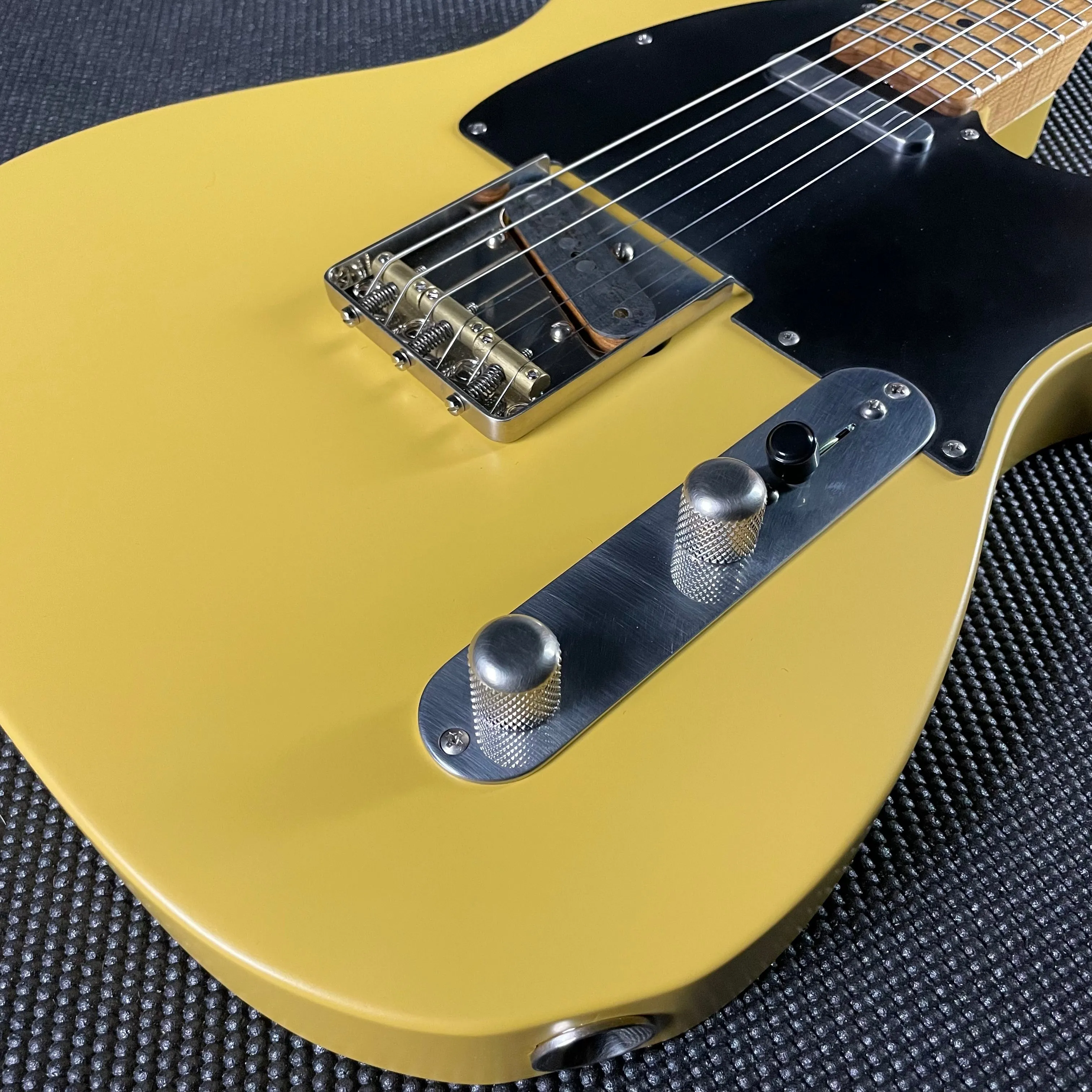 LsL Instruments T Bone ONE B, Roasted Maple- Butterscotch (B-Stock)