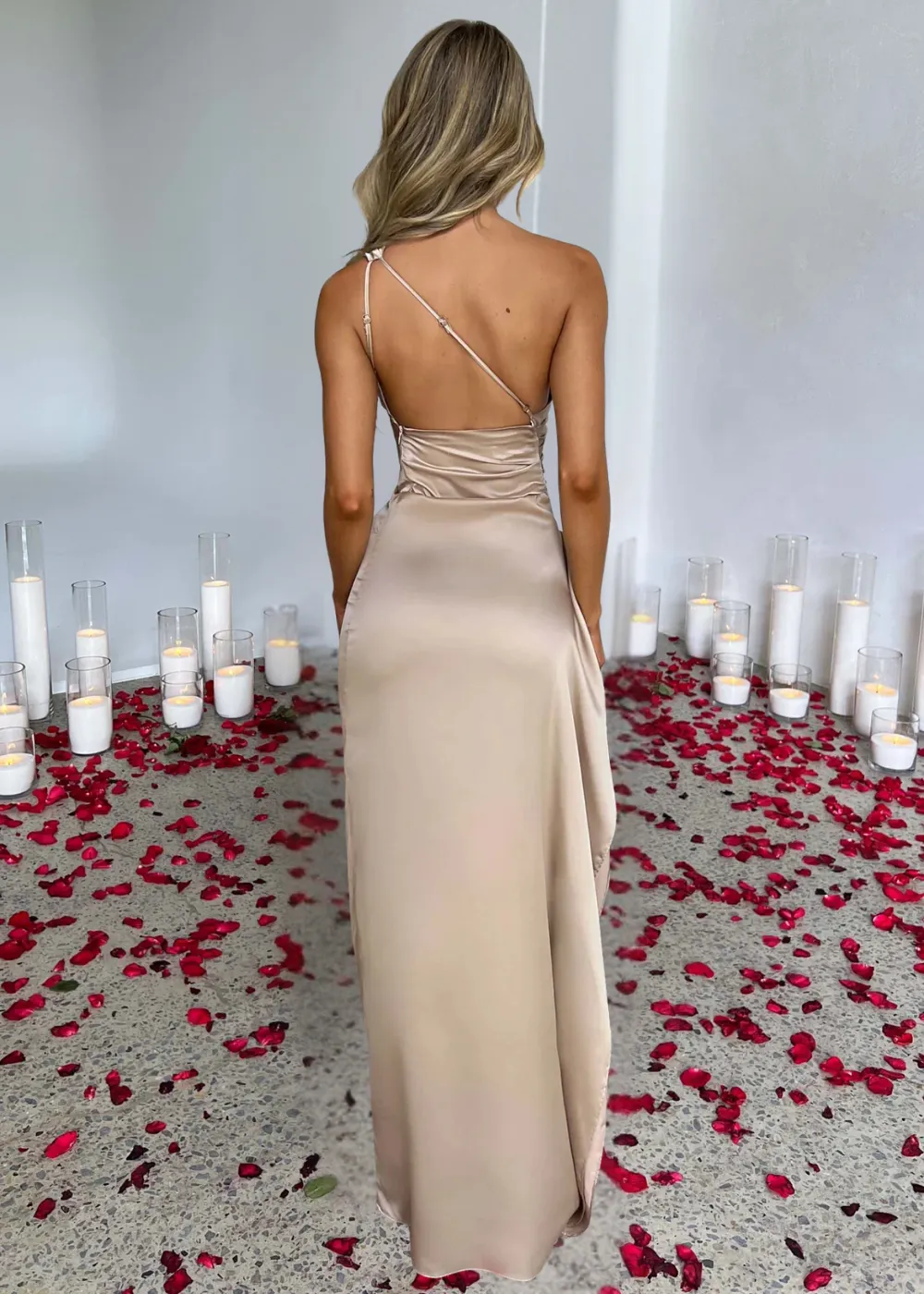 Luna - Elegant Maxi Dress