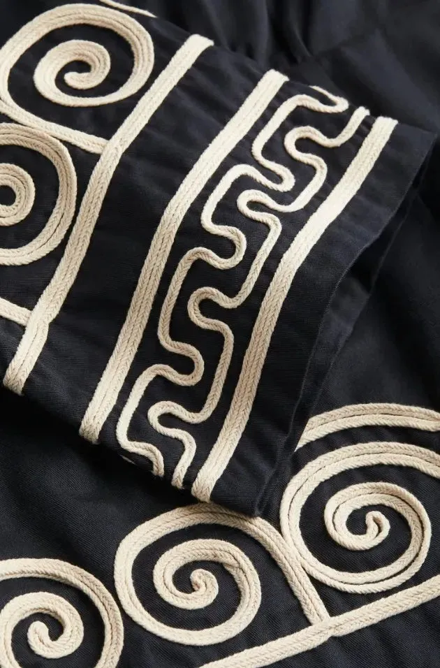 Maila® | Classic and elegant   dress