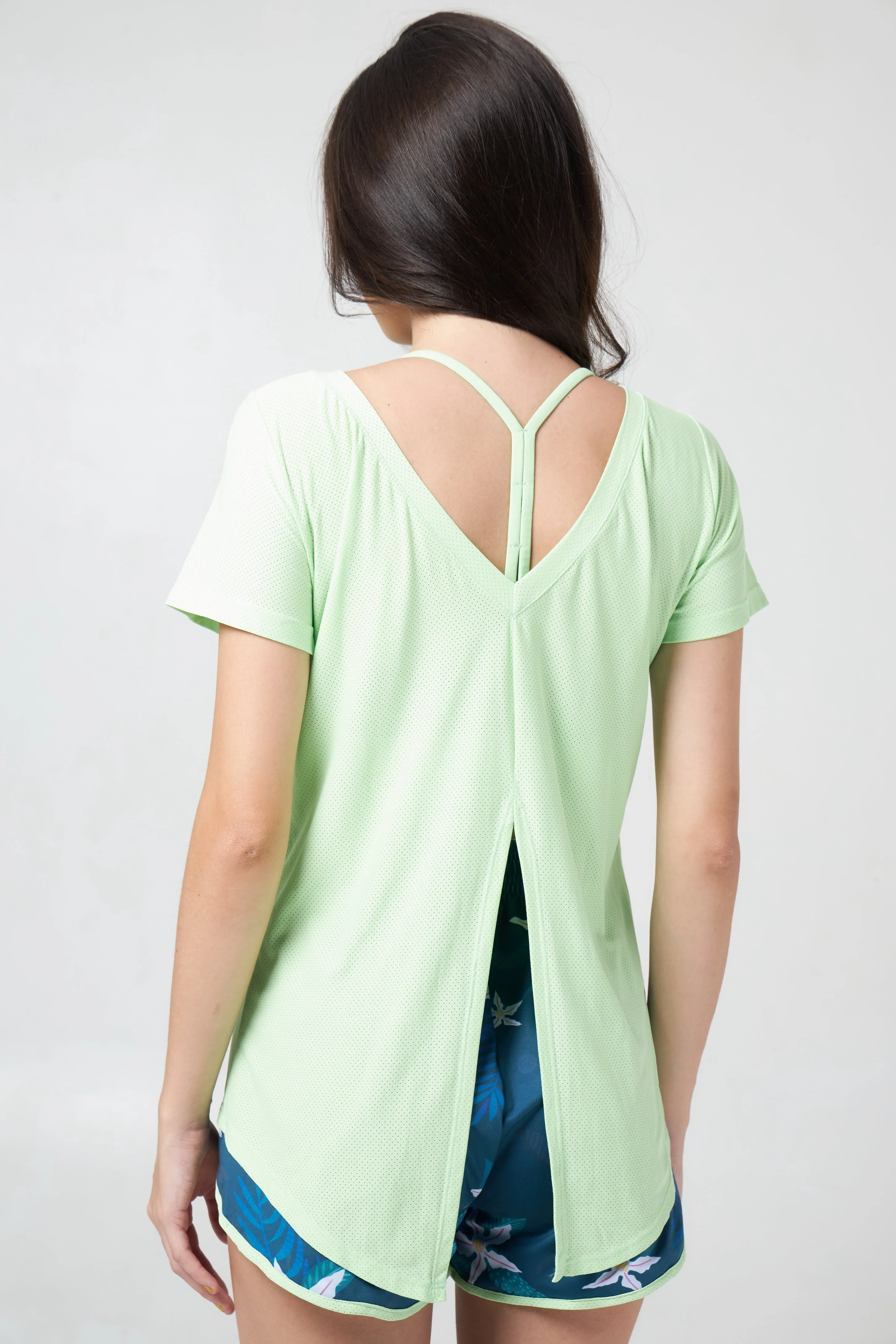 Mint Motion Tee – Short Sleeve, Flexible & Refreshed