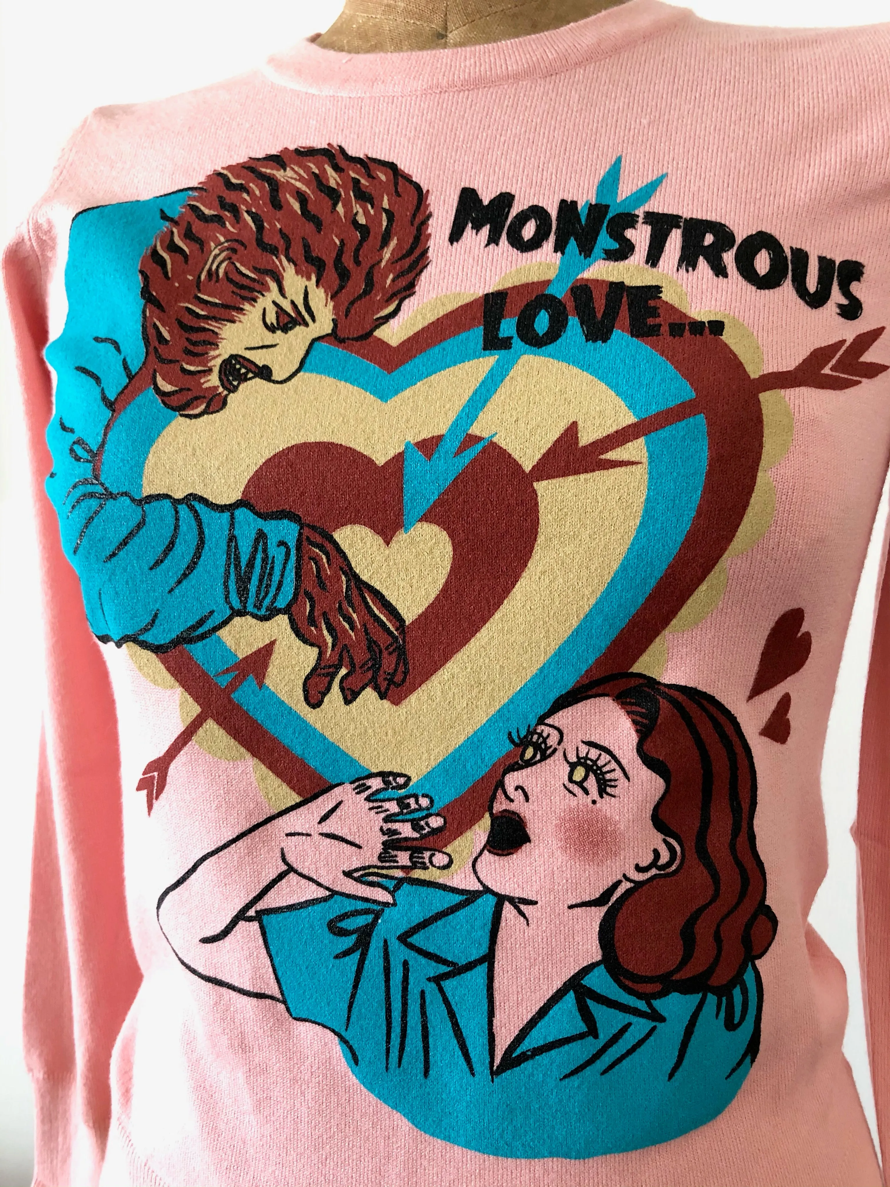 MONSTROUS LOVE.. LONG SLEEVE SWEATER *PEACH