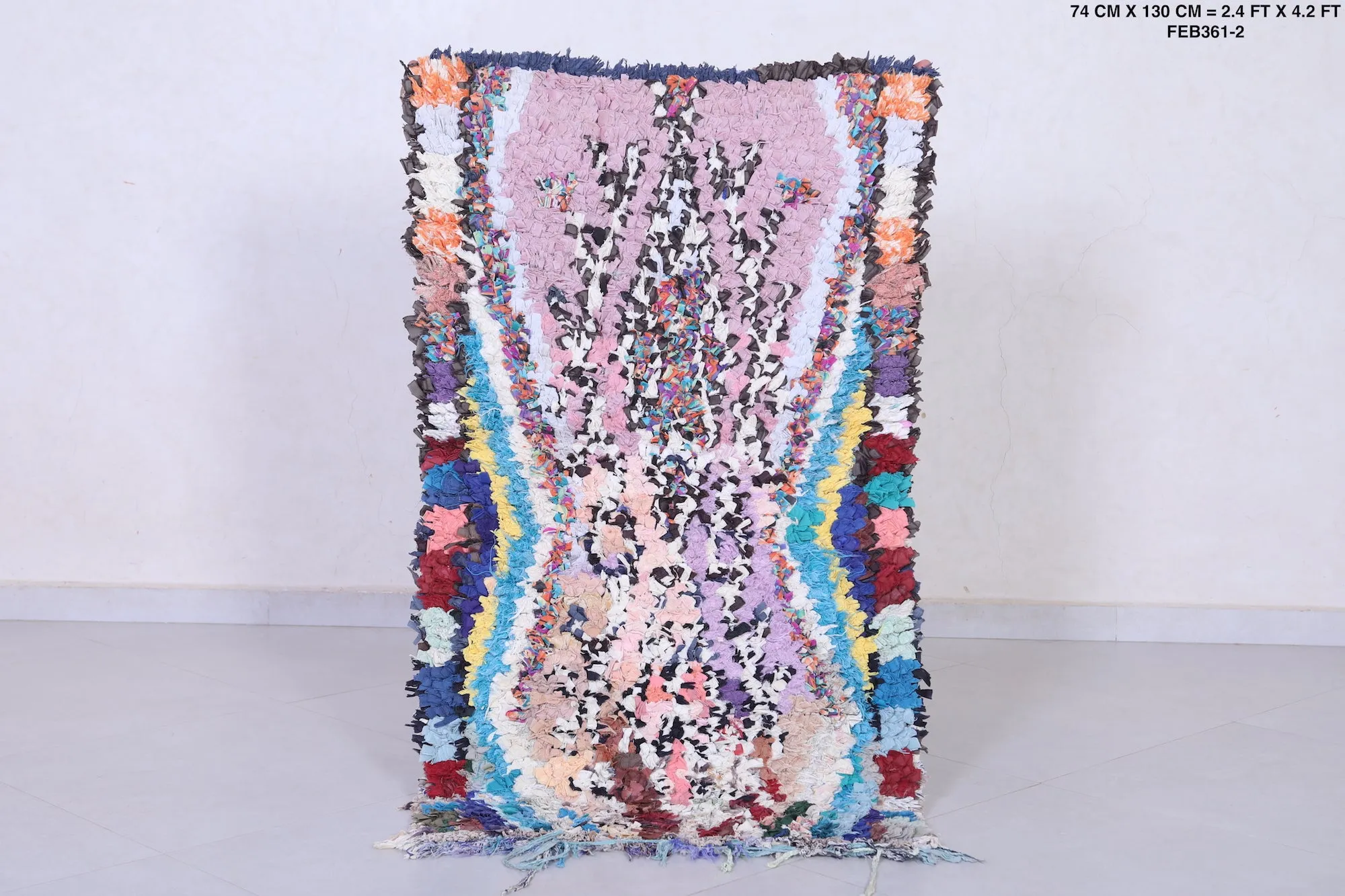 Moroccan Berber Rug - Vintage Handmade Rug 2.4 x 4.2 Feet