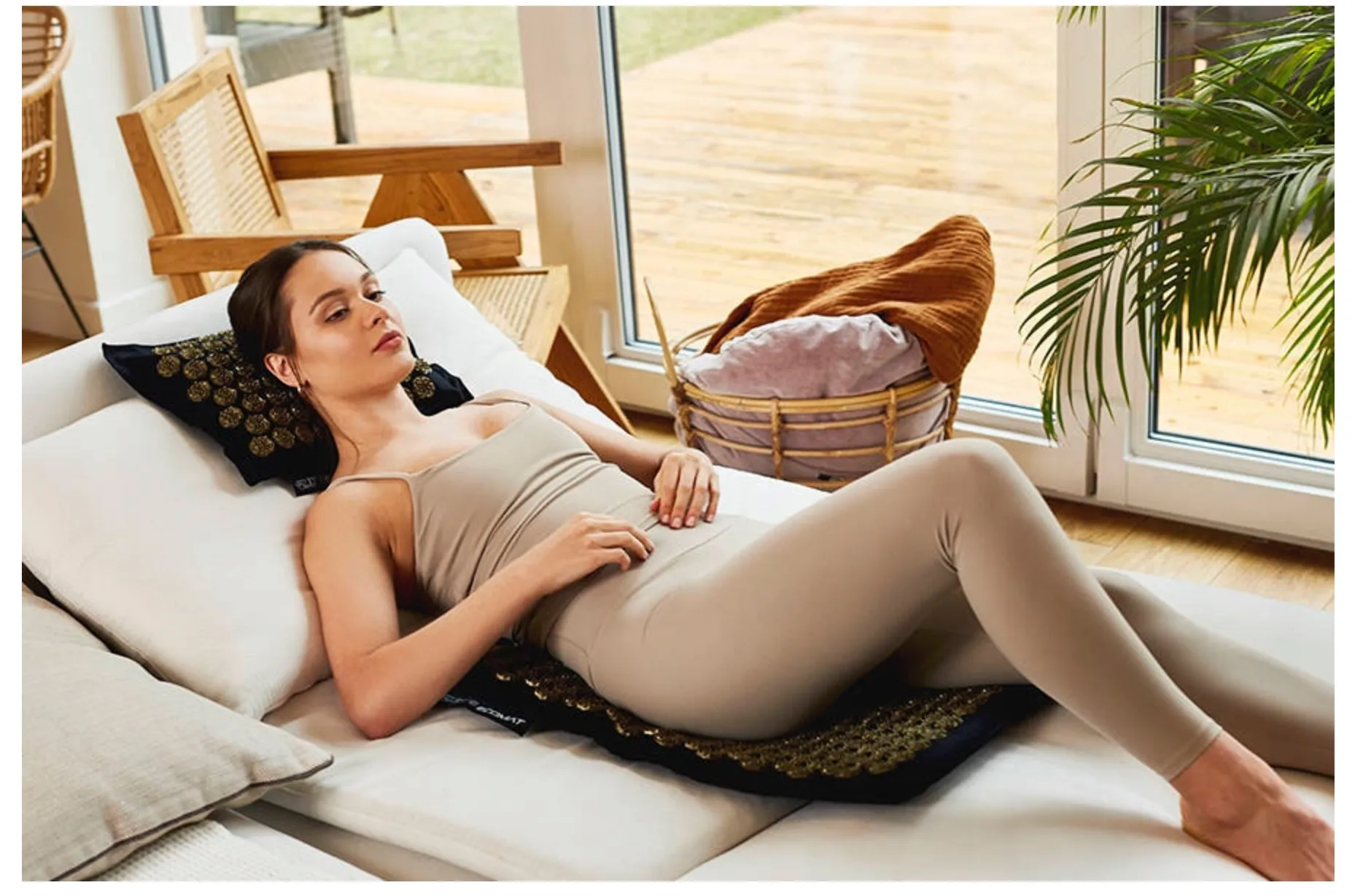 New 4Fizjo acupressure Mat & Pillow set, black/gold! Coconut Fibre Filling & Camelia Spikes - Relaxed & Activated