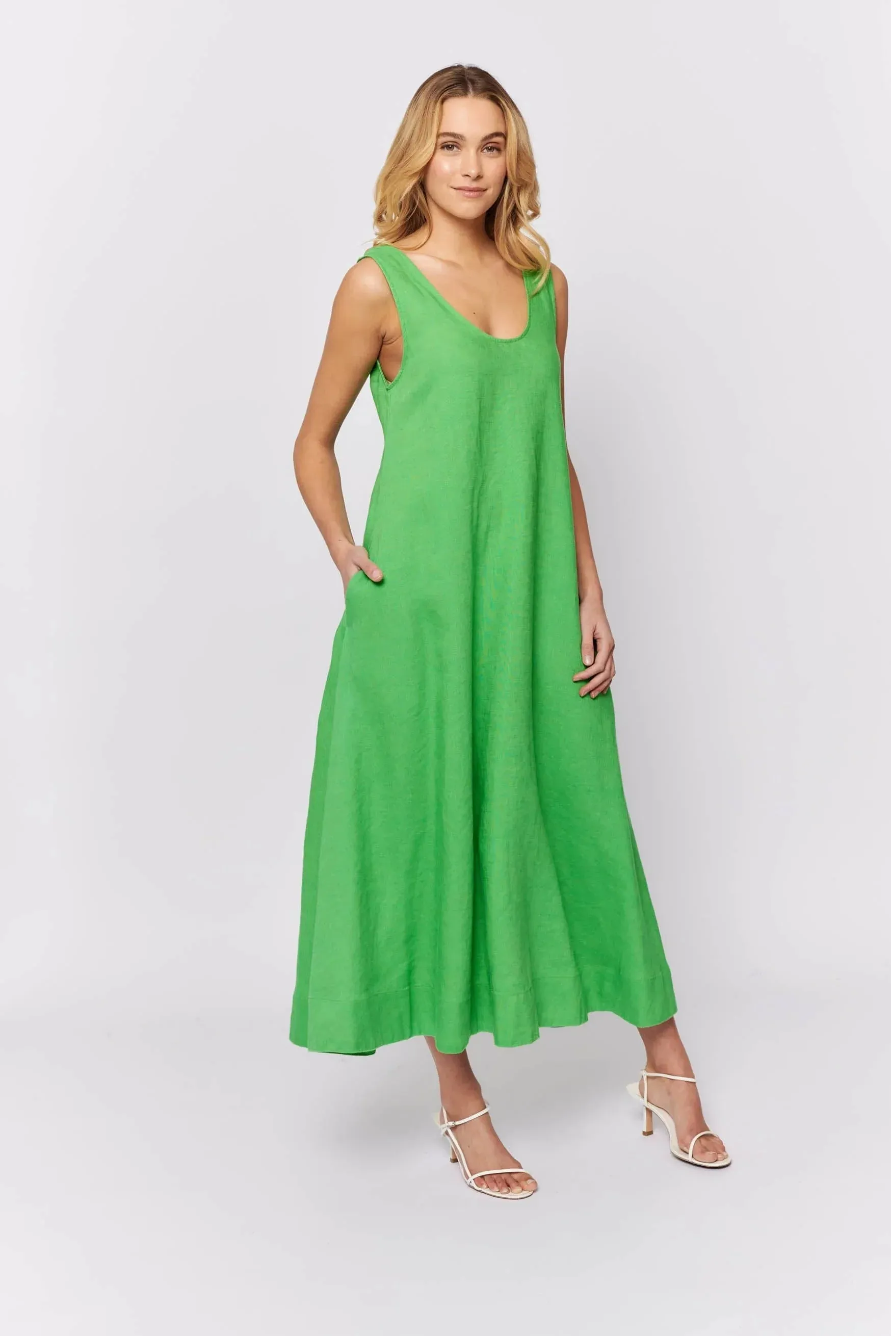 Nova Dress in Evergreen Linen