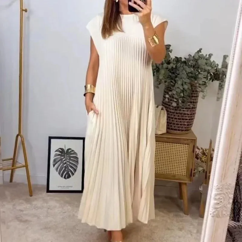 Ofelia® | Elegant Pleated Maxi Dress