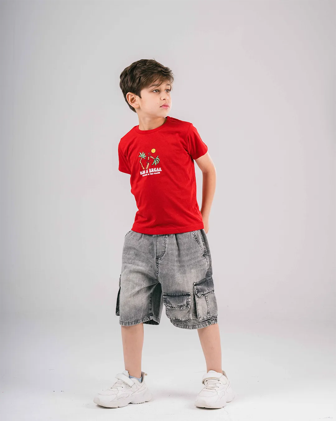 Ovesized Boys T-Shirt Have A Break Printed