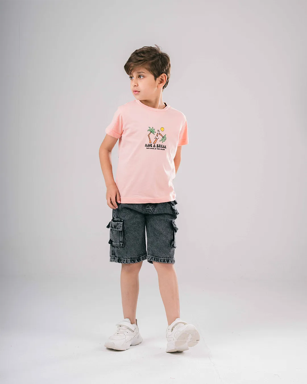 Ovesized Boys T-Shirt Have A Break Printed