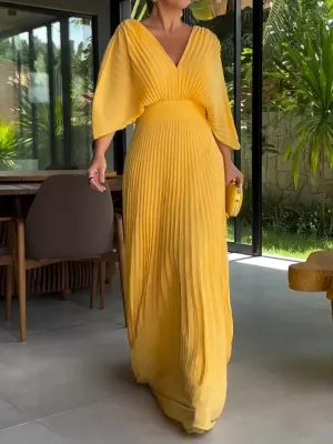 Pilar® | Elegant pleated dress