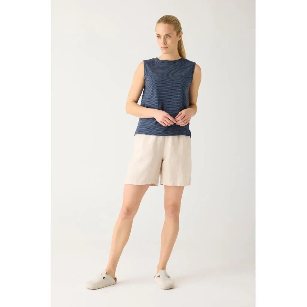 Posey wide mid-rise linen shorts in light feather grey
