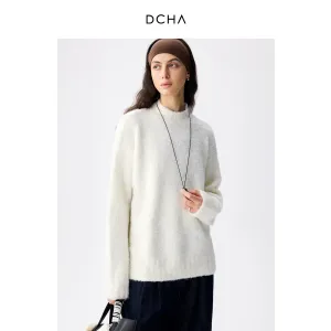 Round Neck Knitted Sweater
