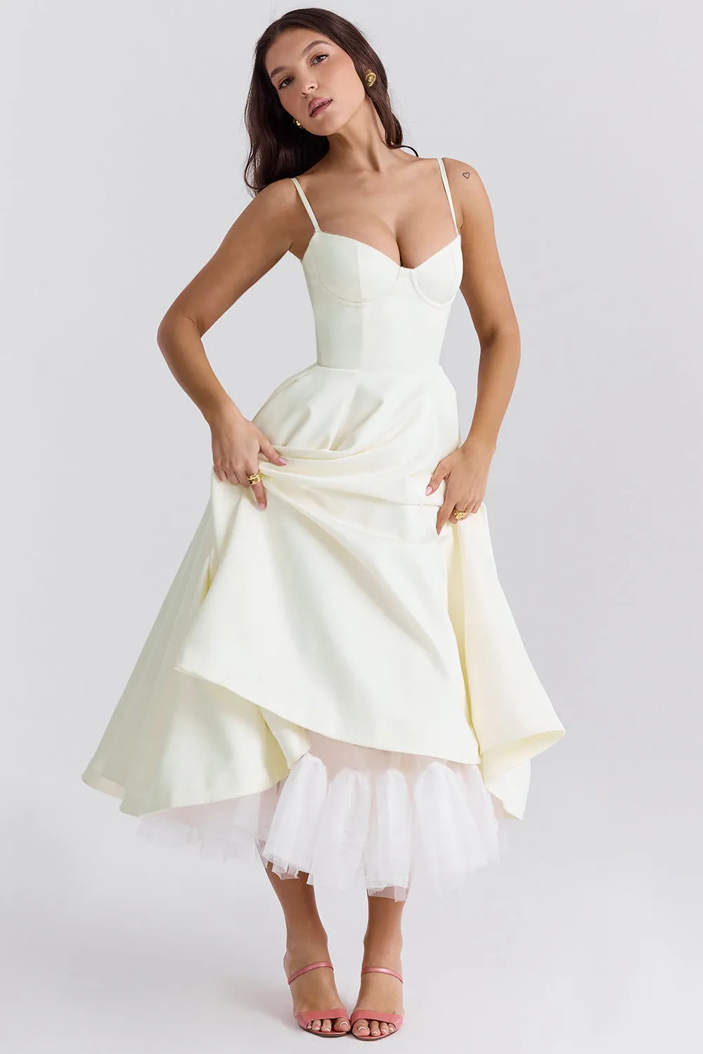 Úrsula® | Elegant Silhouette Dress