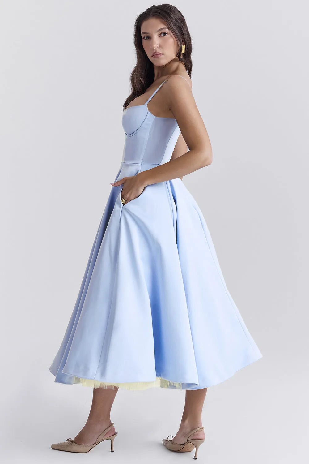Úrsula® | Elegant Silhouette Dress