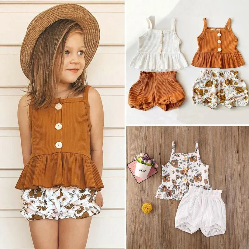 SLEEVELESS TOP WITH FLOWER SHORTS