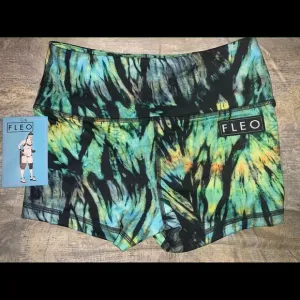 Small Fleo Shorts, New, Feather Glow, NWT