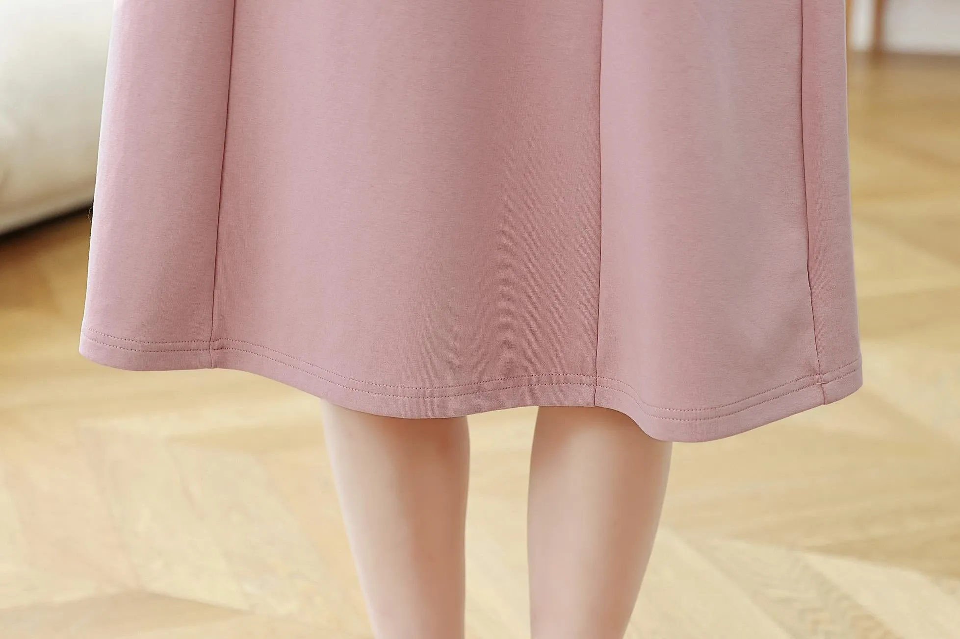 Solid Mid Pleated Dress with Hood for a Relaxed Women's Style