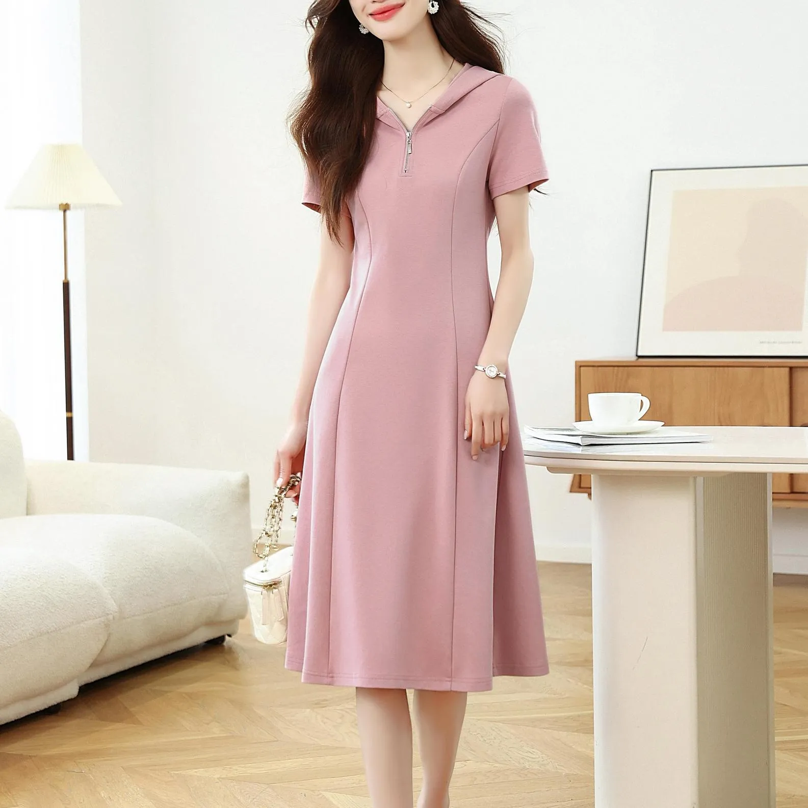 Solid Mid Pleated Dress with Hood for a Relaxed Women's Style