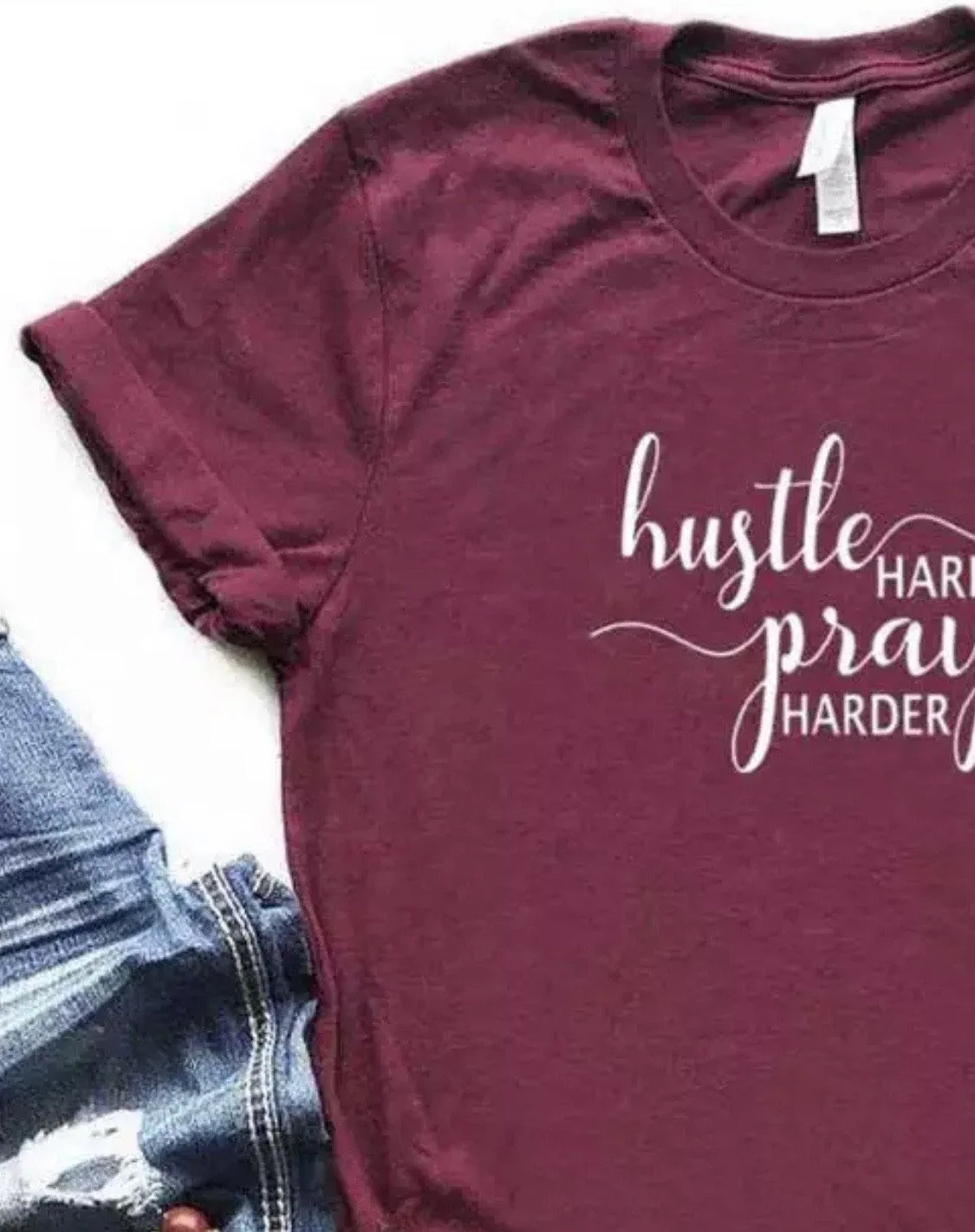 T-shirts Hustle hard PRAY harder S - 3XL. Pink, black, gray, white, yellow or maroon.