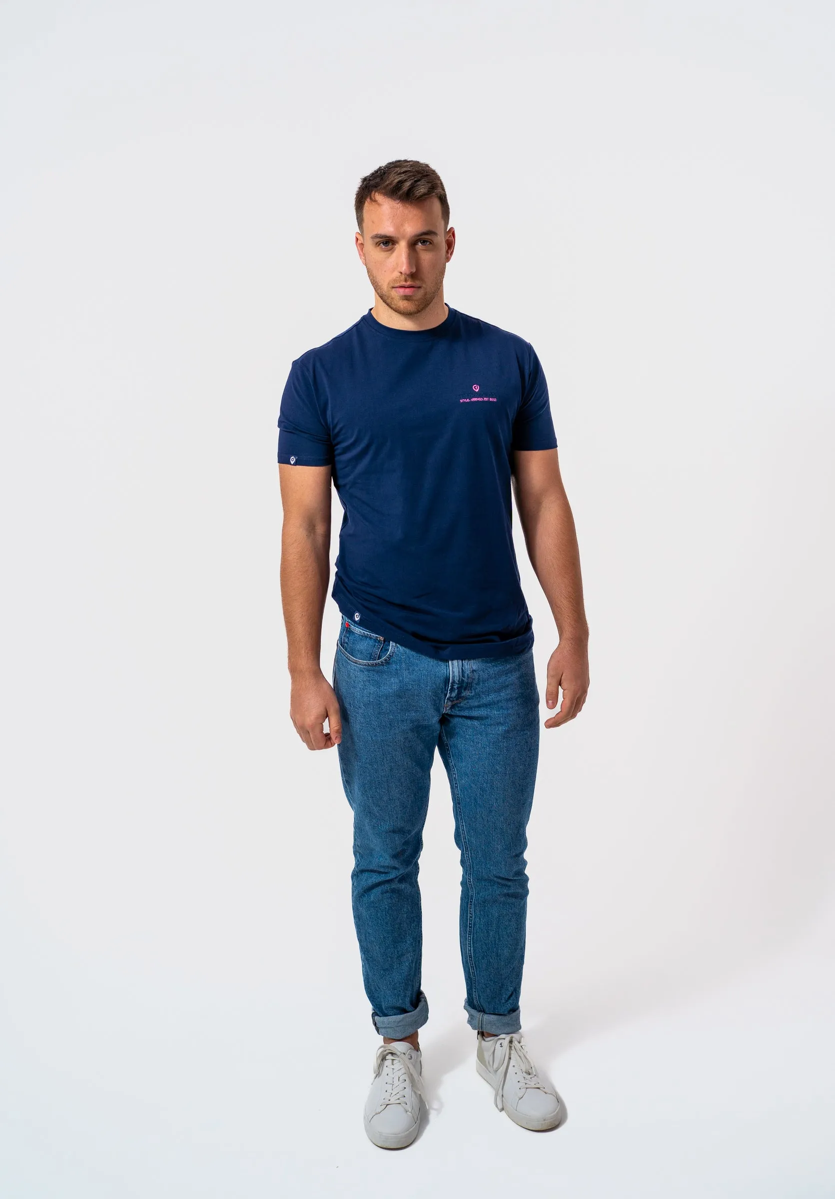 The Original - Classic fit T-shirt in Navy Blue with Fuchsia Pink accents