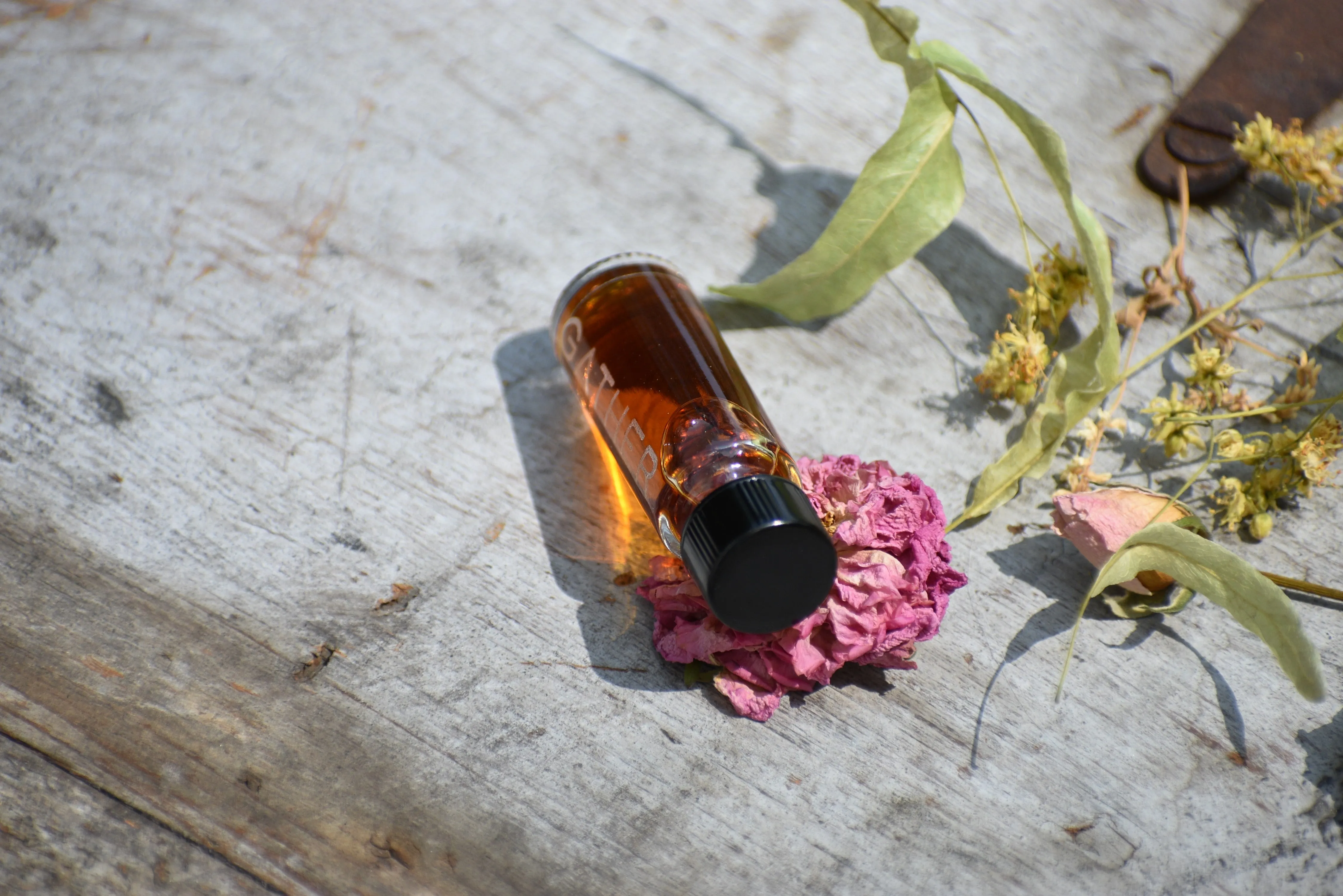 THE ROSE COLLECTOR - Natural Botanical Perfume - Peak Bloom