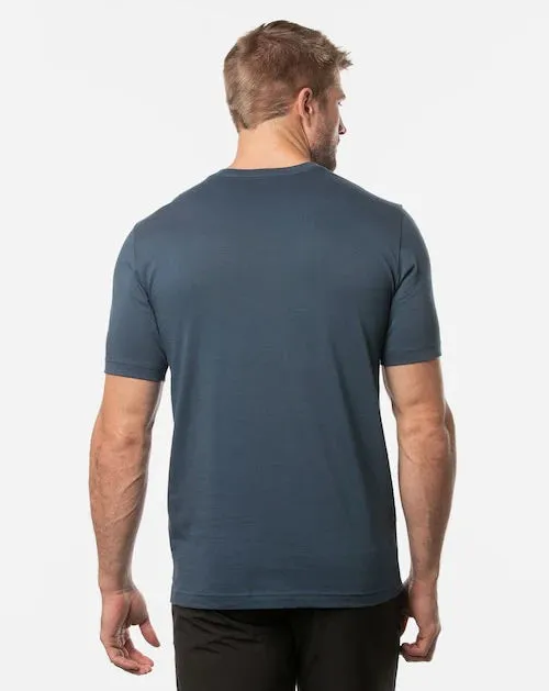 TRAVIS MATHEW MENS BEARLY THERE T-SHIRT - INSIGNIA