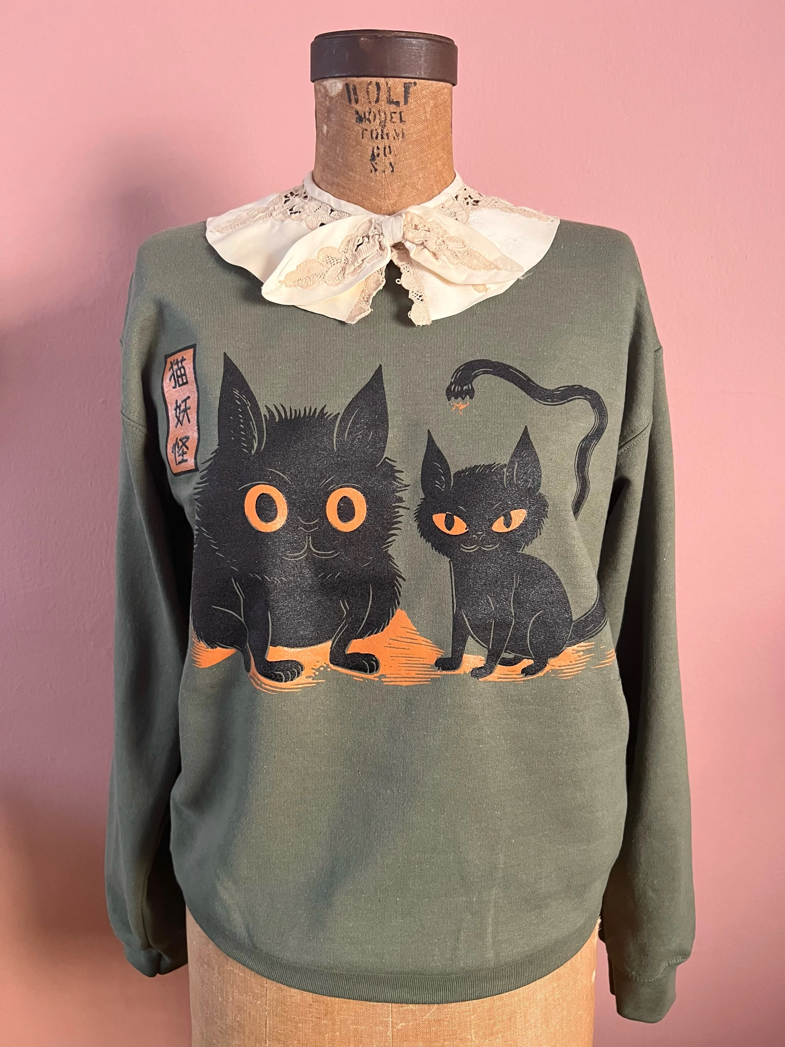 UNISEX CAT MONSTERS SWEATSHIRTS *OLIVE