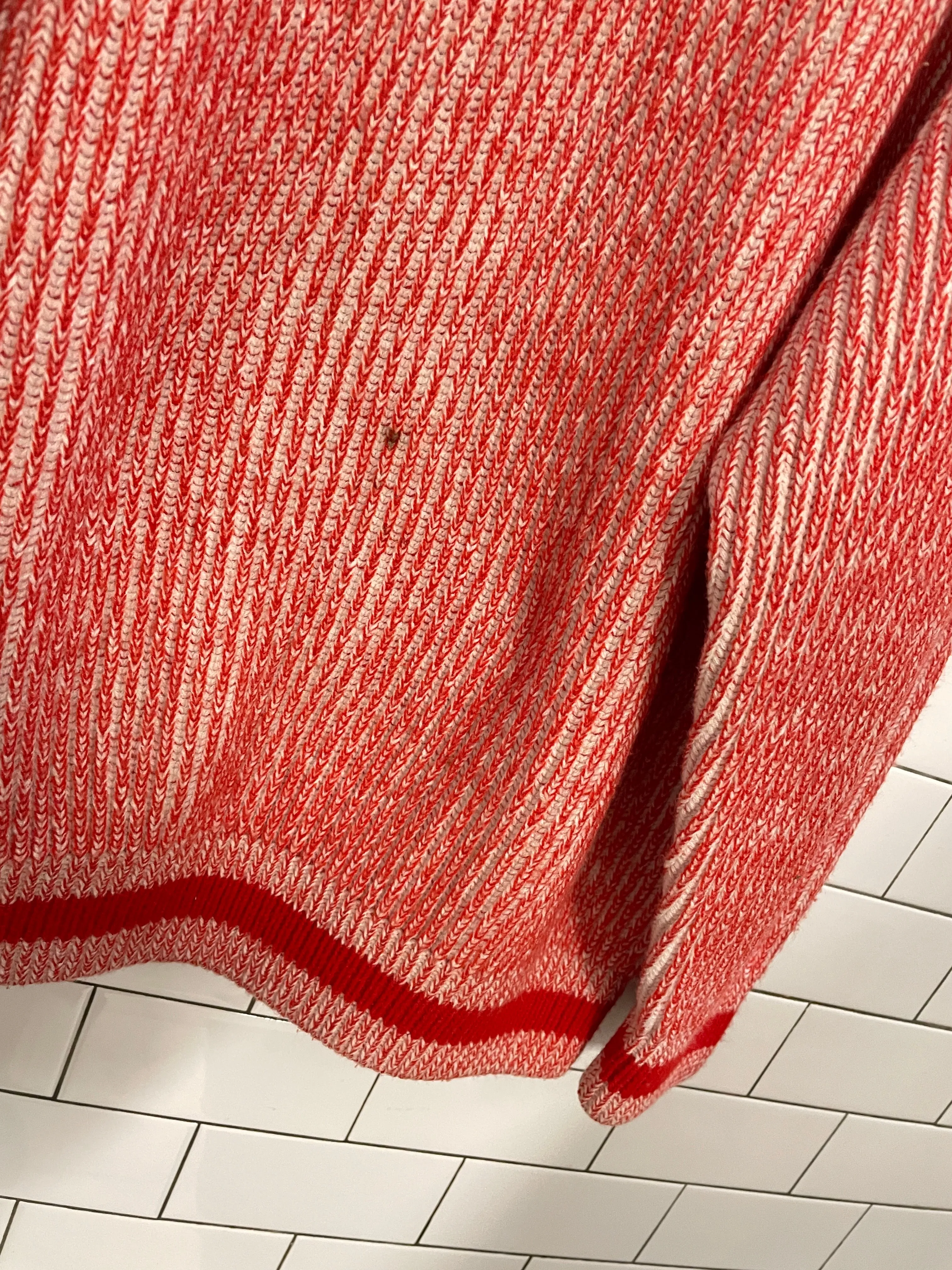 vintage 70s am&a's v-neck knit sweater