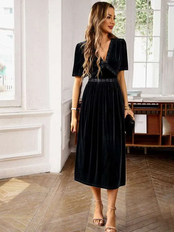 Women's elegant V-neck short-sleeved velvet dress